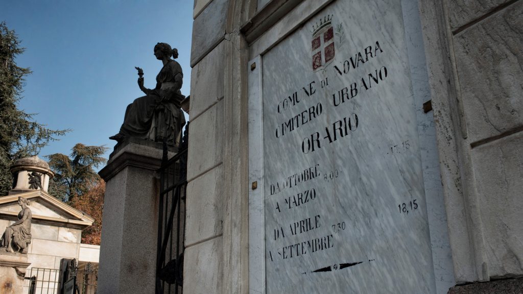 Il cimitero di Novara e le sue antiche tombe La voce di Novara